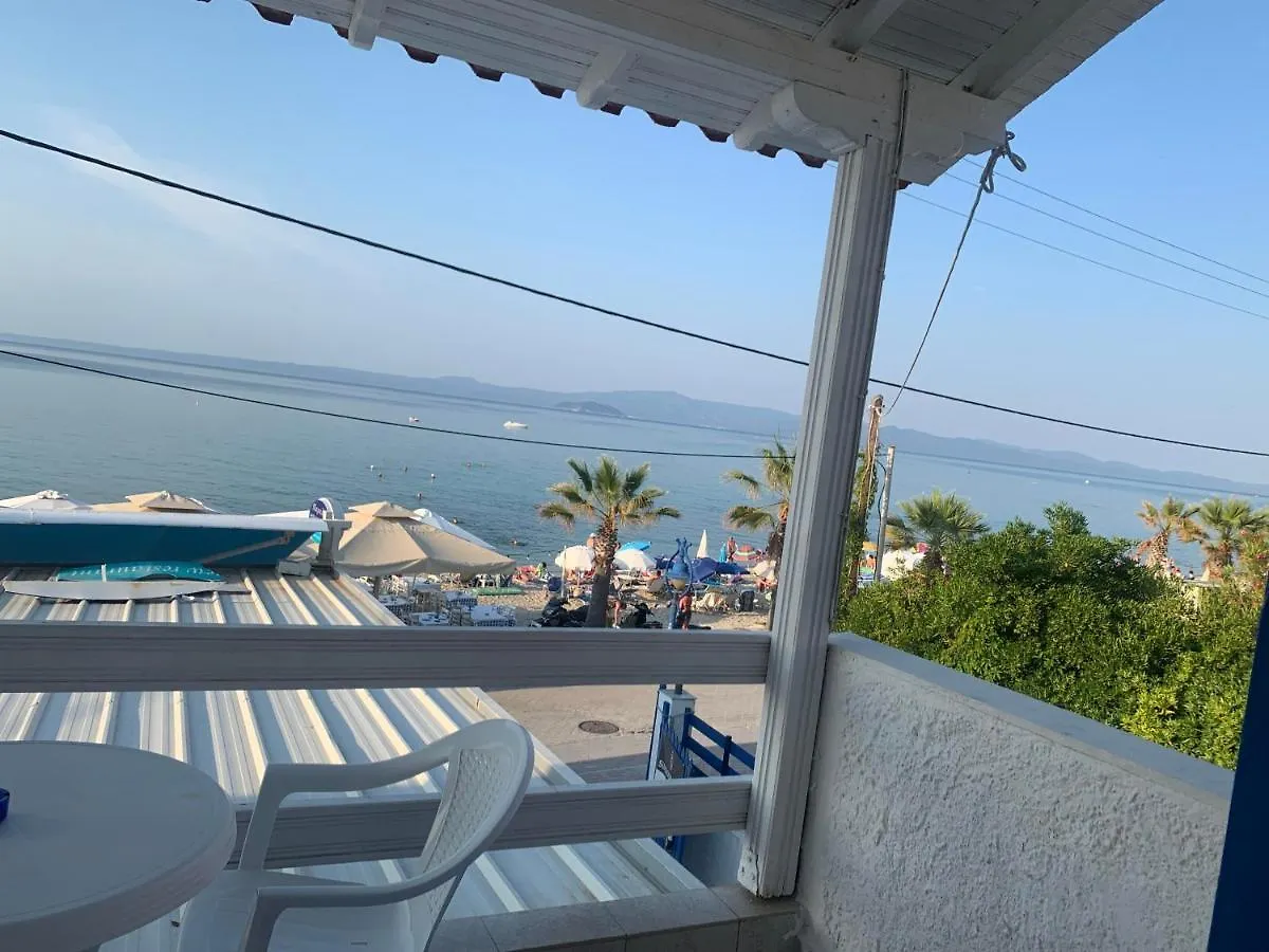 Superior Beach Πευκοχώρι